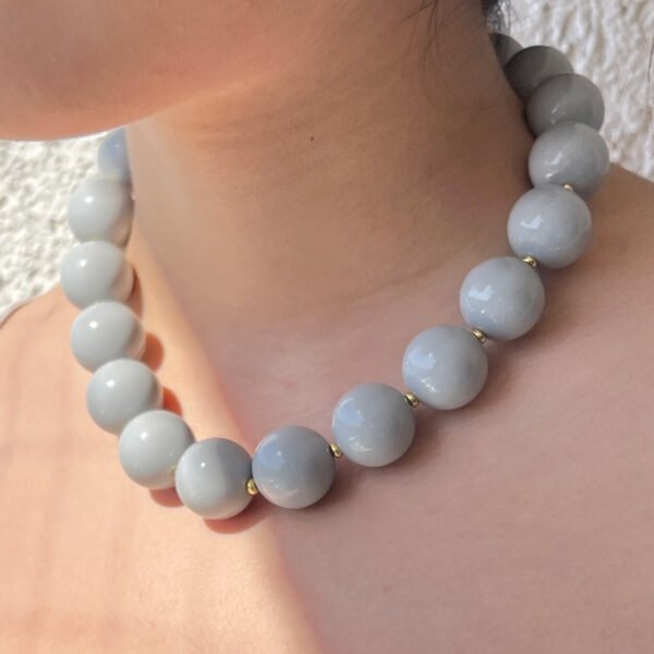 Collar esferas resina XXL (20mm) Gris